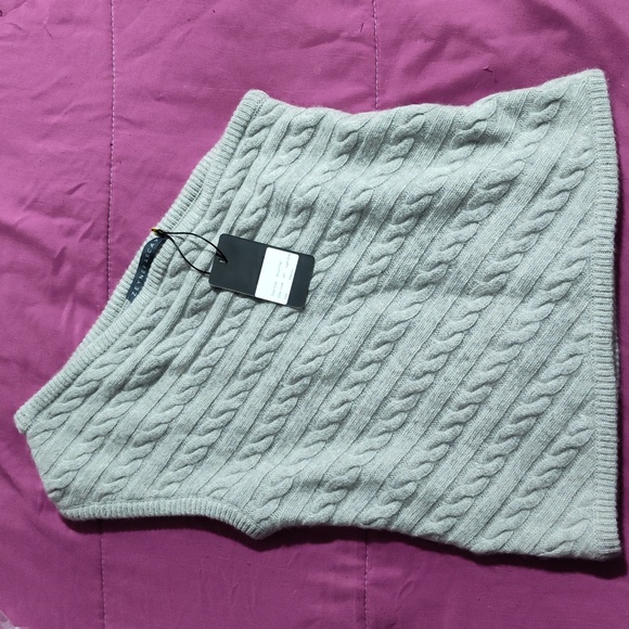 Zeynep Arcay 1 Shoulder Cashmere Top (M/6) - Picture 2 of 8